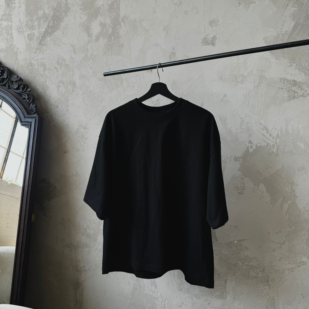 HEAVYWEIGHT BOX TEE - BLACK