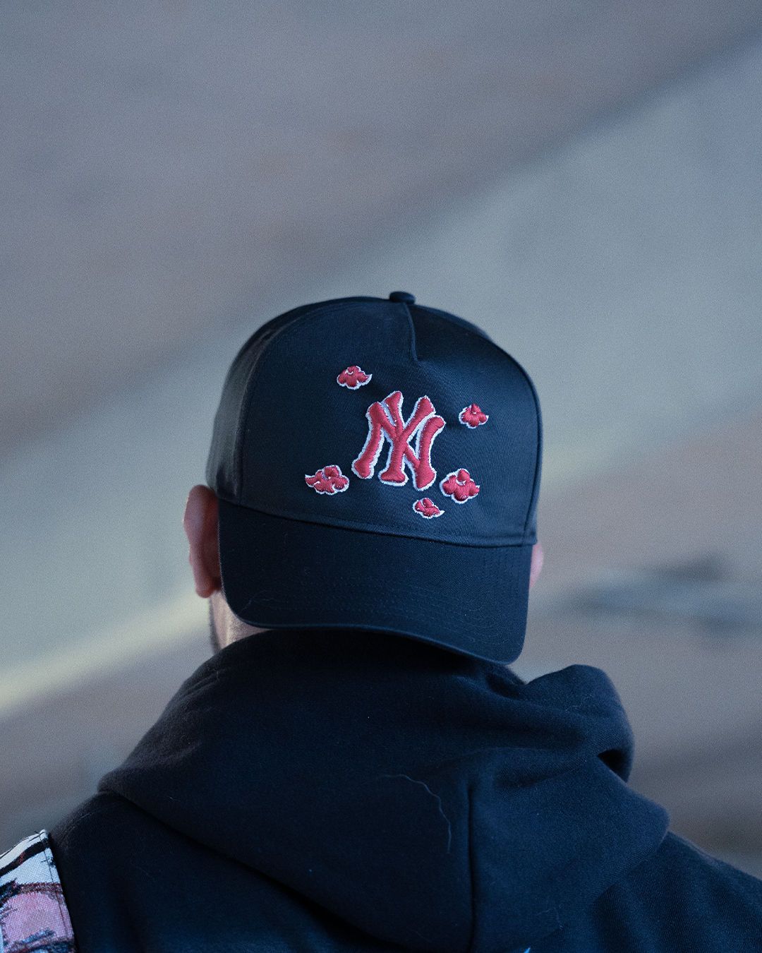 MYSTERY CAPS