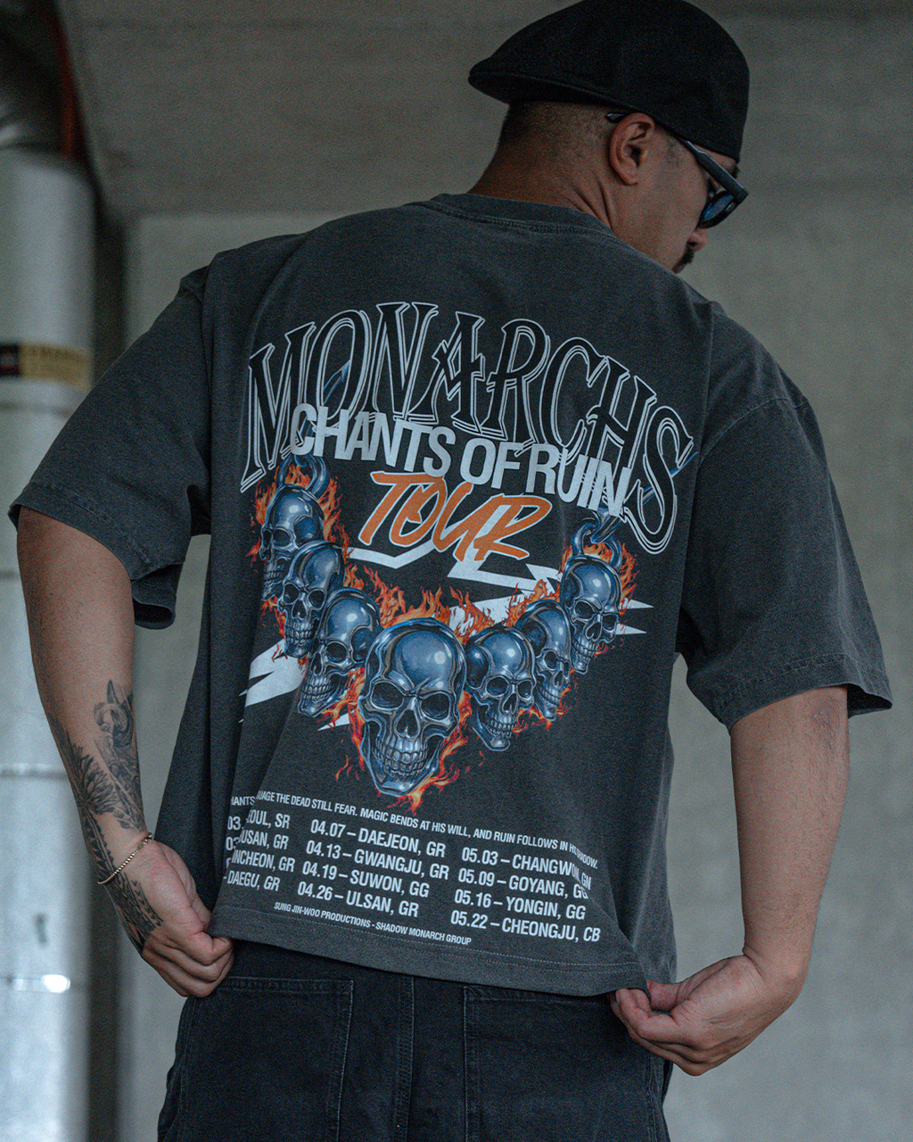 MONARCH TOUR PREMIUM OVERSIZED TEE