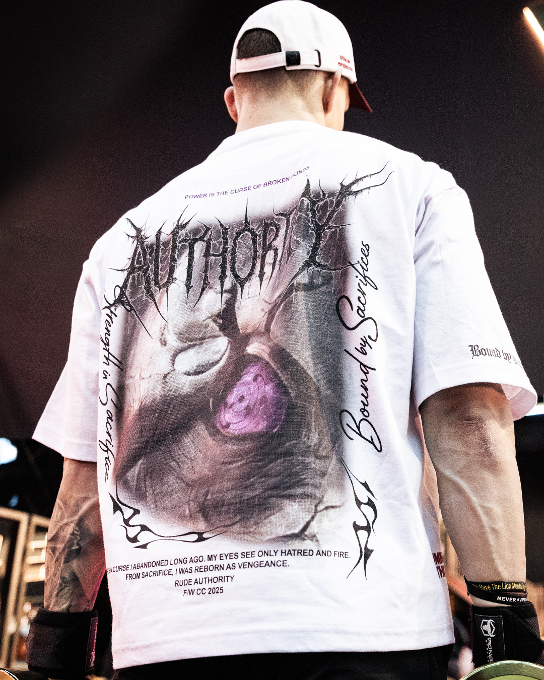 CURSE OF BROKEN BONDS 'PREMIUM' OVERSIZED TEE