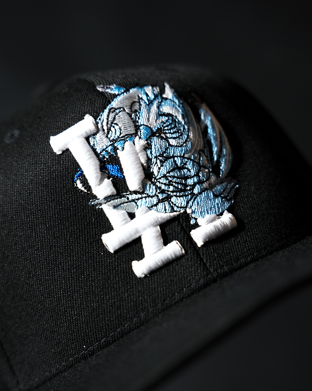 IVORY TYRANT 6 PANEL RETRO TRUCKER